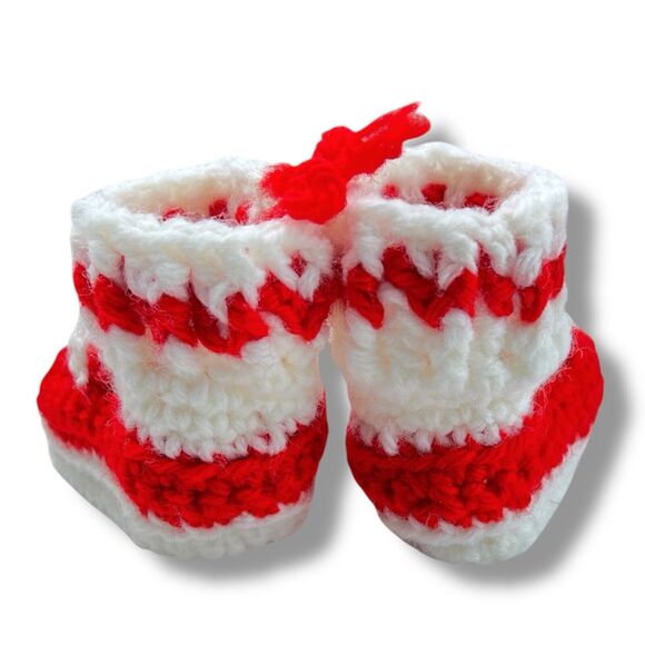 Handmade Red White "Converse" Low Top Crocheted Vintage Baby Booties NEW - Picture 5 of 6